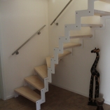 Flachstahl-Zacken-Treppe