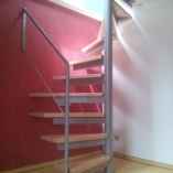 Spindeltreppe mit Profilrohrträger