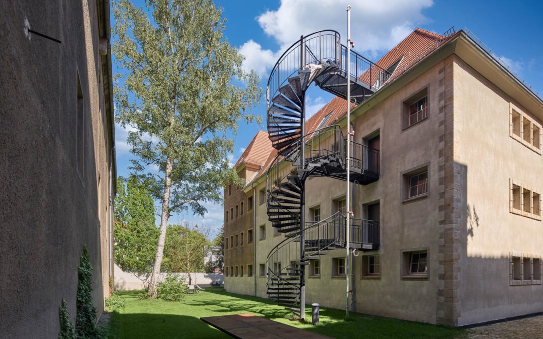 Projekt: 10m hohe Spindeltreppe im ehemaligen Frauengefängnis „The Knast“, Berlin
